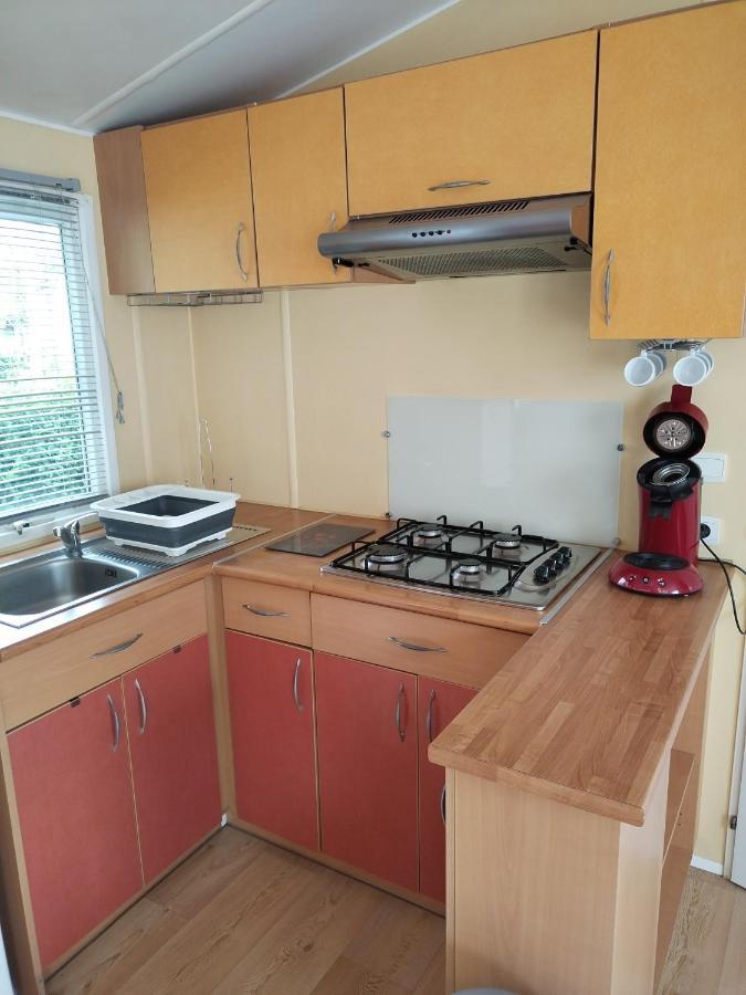 Mobil-Home Coin De Paradis En Cote D'Opale Sur Terrain Prive Et Sa Caravane Hermelinghen Zewnętrze zdjęcie