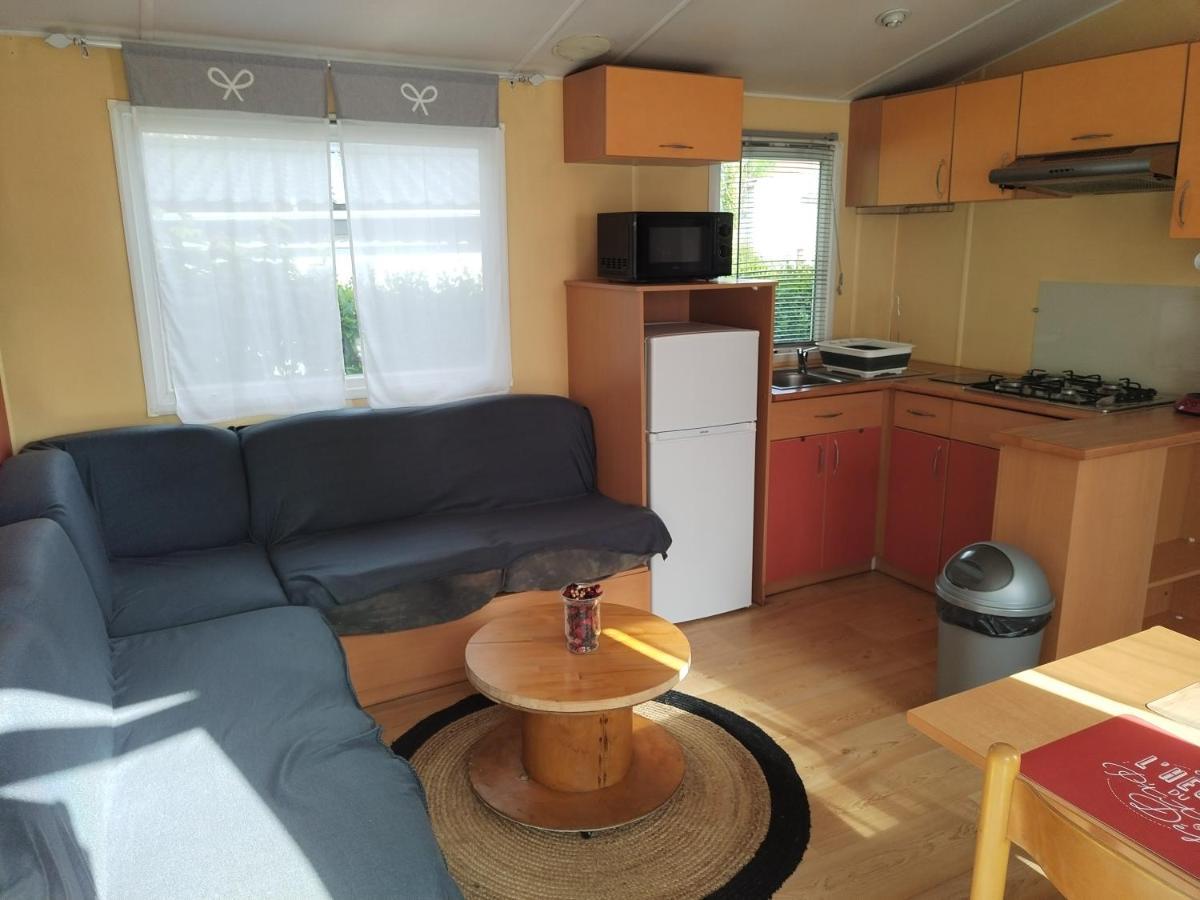 Mobil-Home Coin De Paradis En Cote D'Opale Sur Terrain Prive Et Sa Caravane Hermelinghen Zewnętrze zdjęcie
